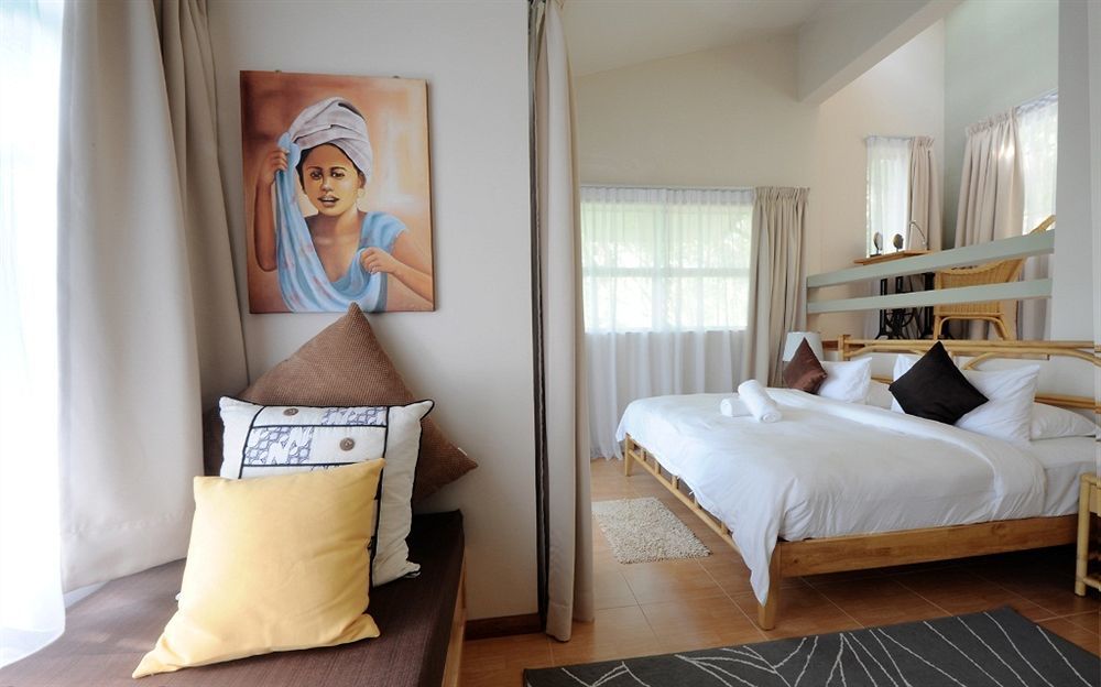Ambong Rainforest Retreat Pantai Tengah  Exterior foto